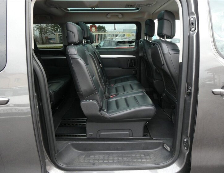 Peugeot Traveller MPV 2,0 l 130 kw