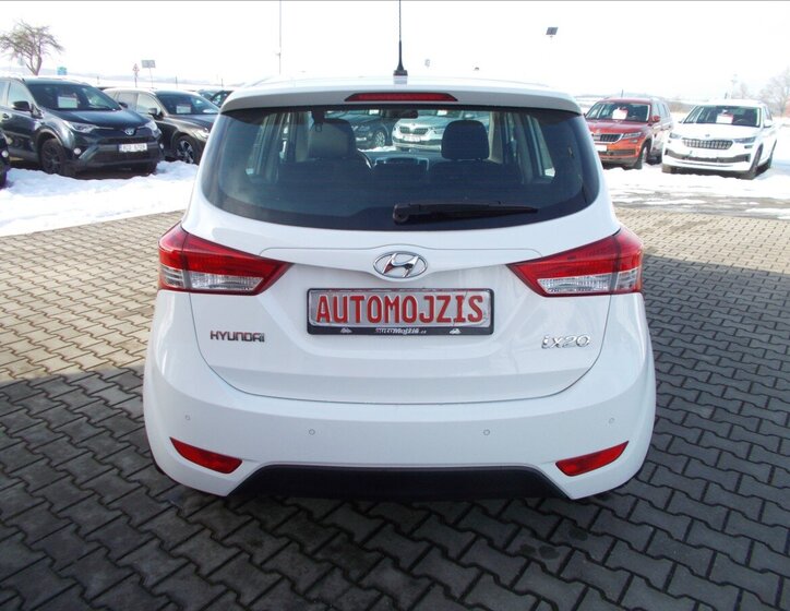 Hyundai ix20 MPV 1,6 l 91 kw