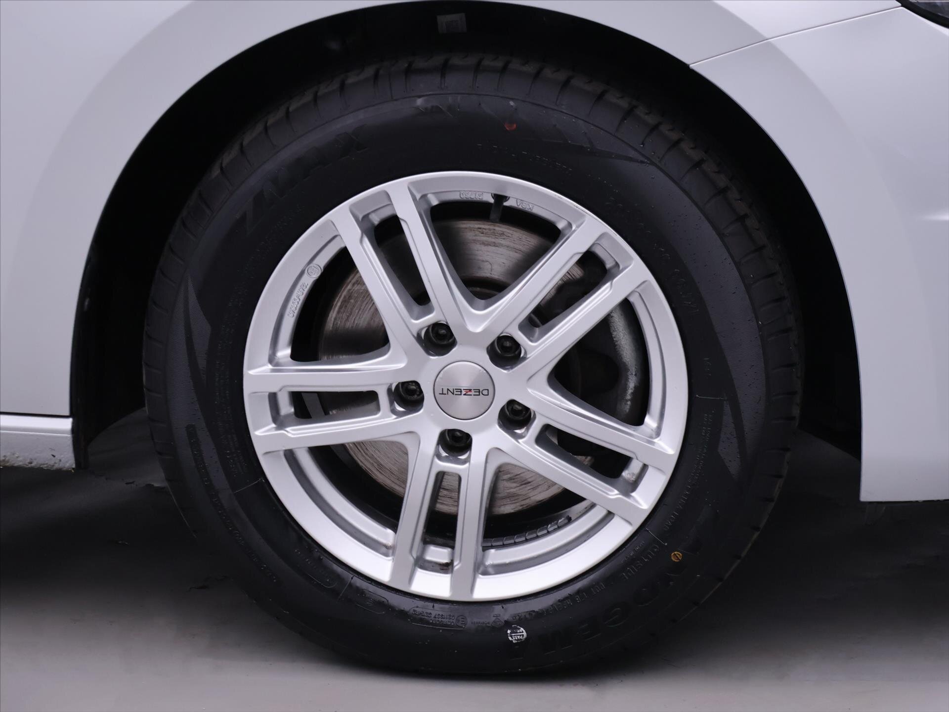 Volkswagen Touran Kombi 1,6 l 85 kw