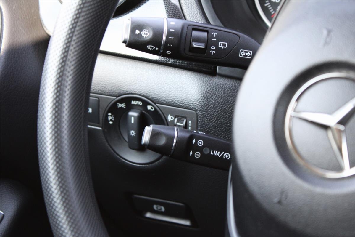 Mercedes-Benz Třídy B MPV 1,5 l 80 kw