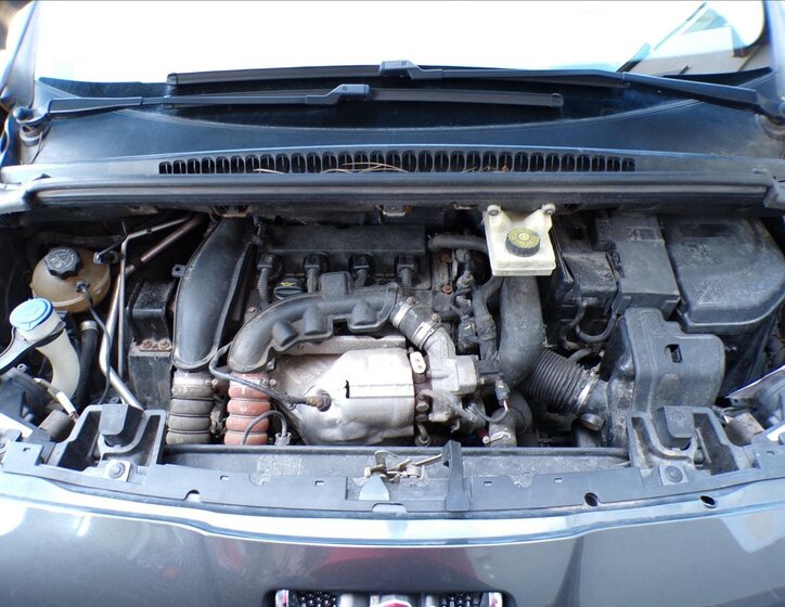 Peugeot 5008 Kombi 1,6 l 115 kw