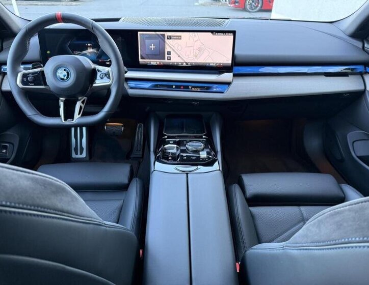 BMW i5 Sedan 1,0 442 kw