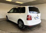 Volkswagen Touran 5