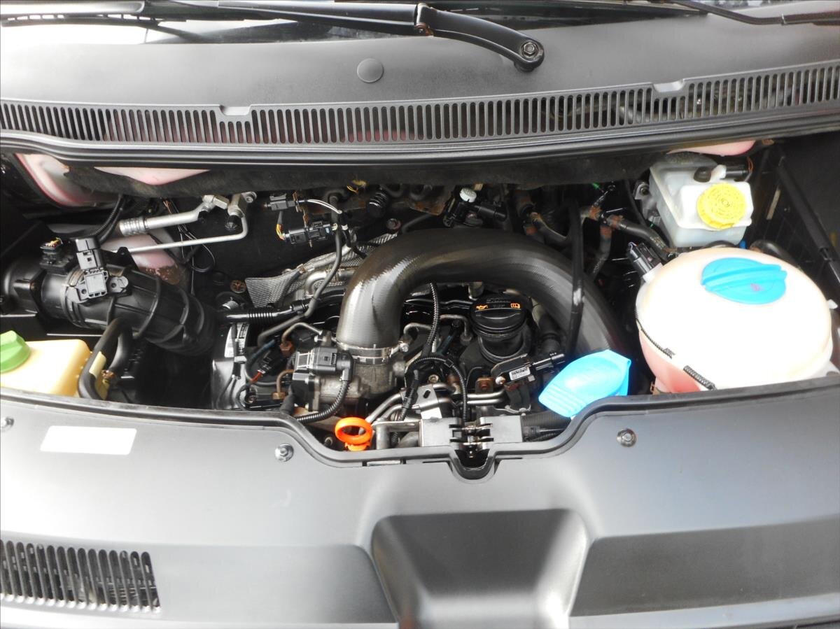 Volkswagen Transporter Valník 2,0 l 75 kw