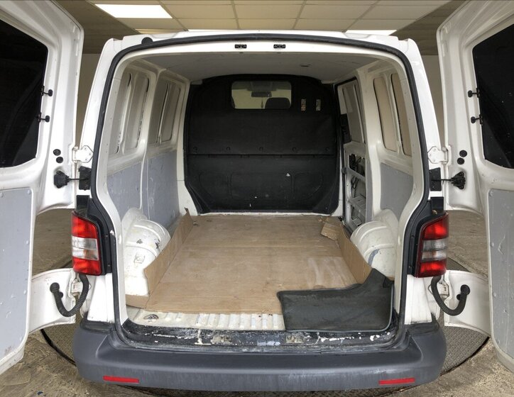 Volkswagen Transporter 12