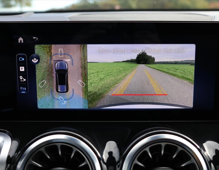 Mercedes-Benz GLB 38