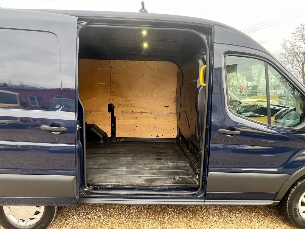 Ford Transit Skříň 2,0 l 125 kw