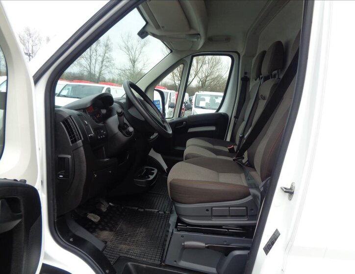 Peugeot Boxer Ostatní 2,2 l 121 kw