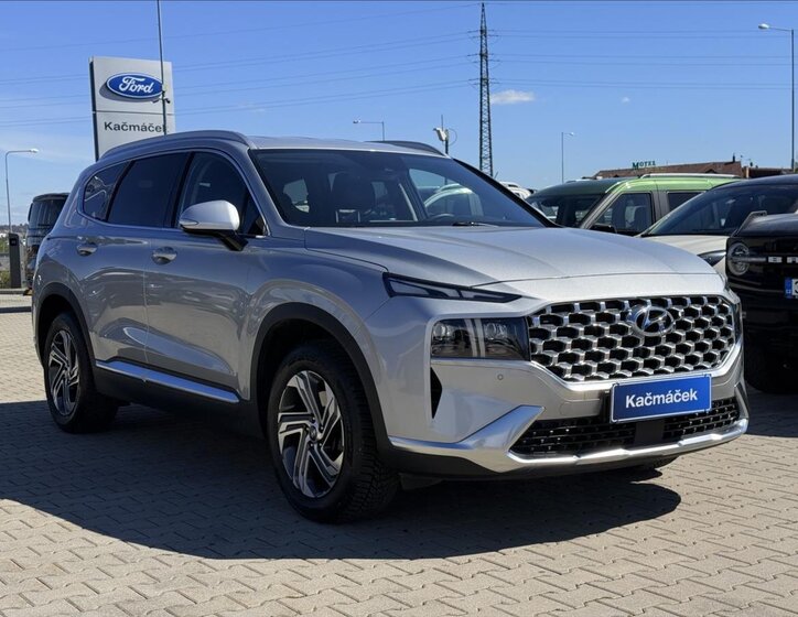 Hyundai Santa Fe SUV / Terénní 2,2 l 142 kw