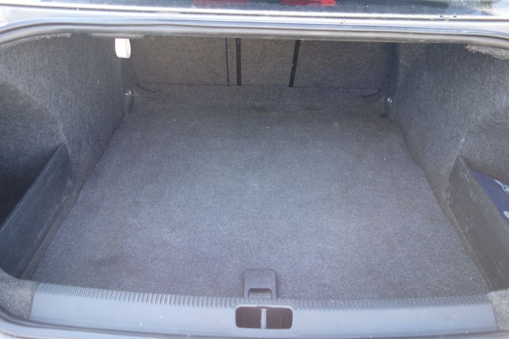 Volkswagen Passat Sedan 2,0 l 103 kw