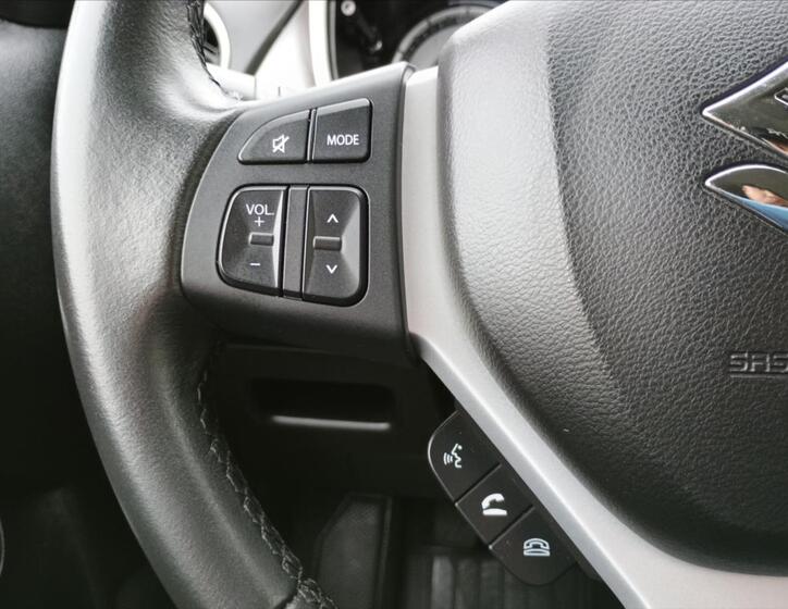 Suzuki Vitara 15