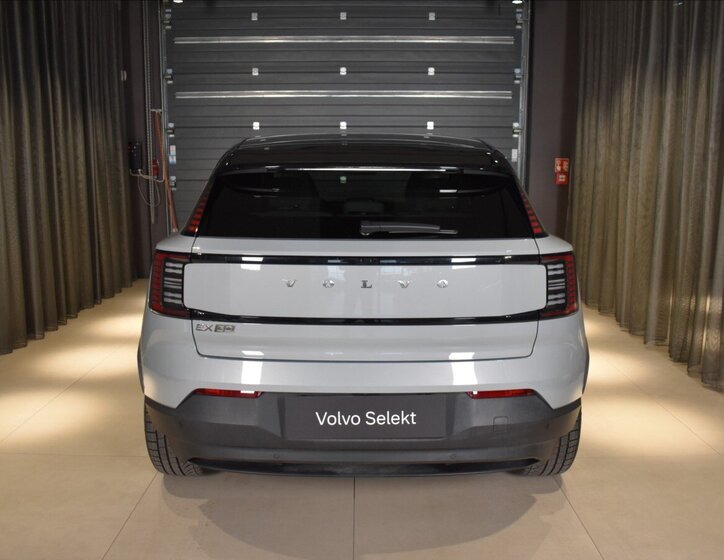 Volvo EX30 SUV / Terénní 0,0 315 kw