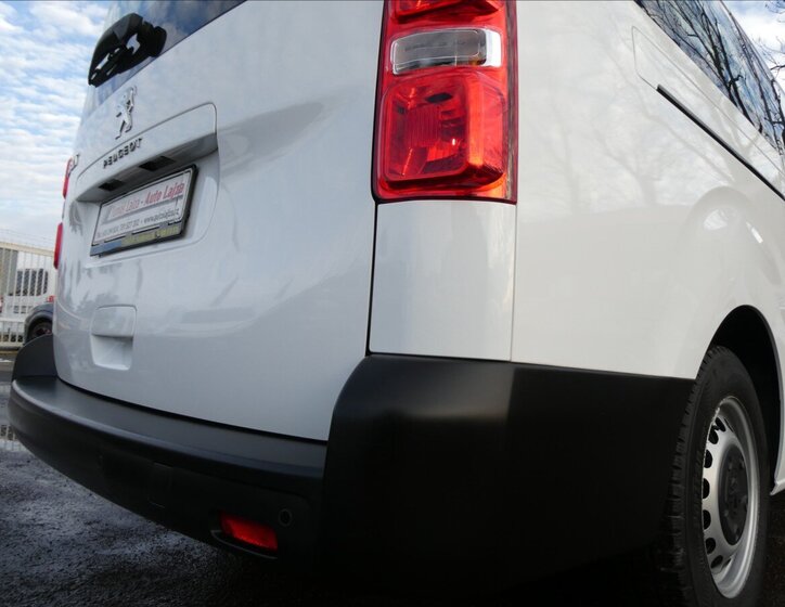 Peugeot Expert Kombi 1,5 l 88 kw