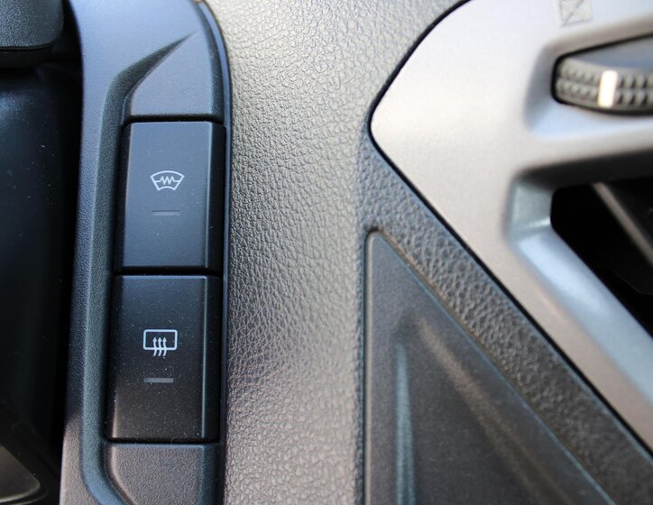 Ford Transit Custom Užitková 2,2 l 74 kw