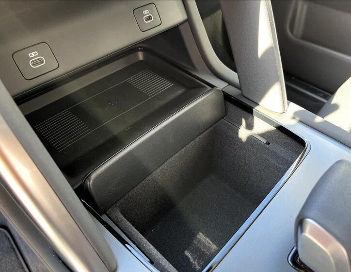 Land Rover Discovery Sport SUV / Terénní 2,0 l 120 kw