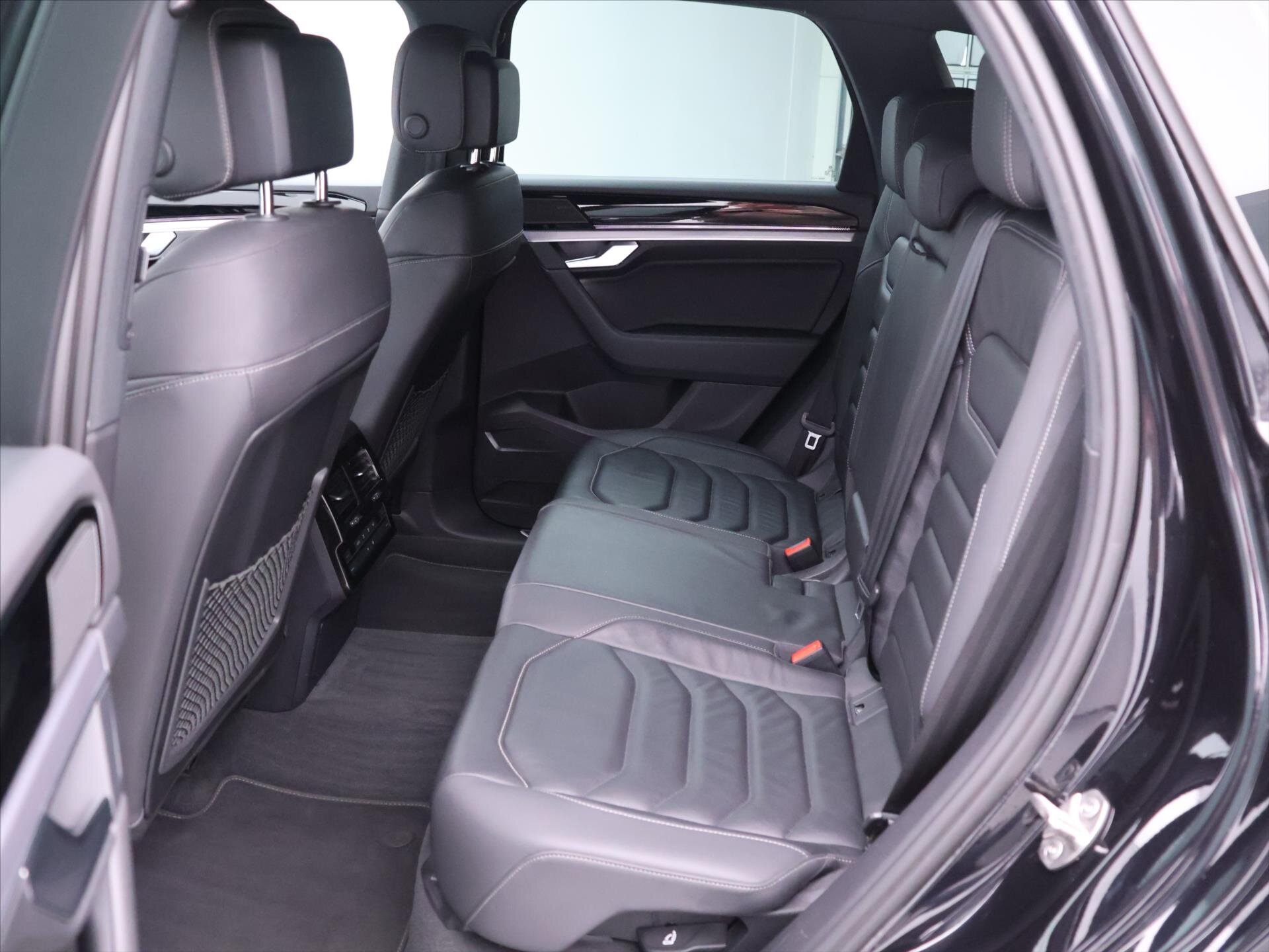 Volkswagen Touareg SUV / Terénní 3,0 l 210 kw