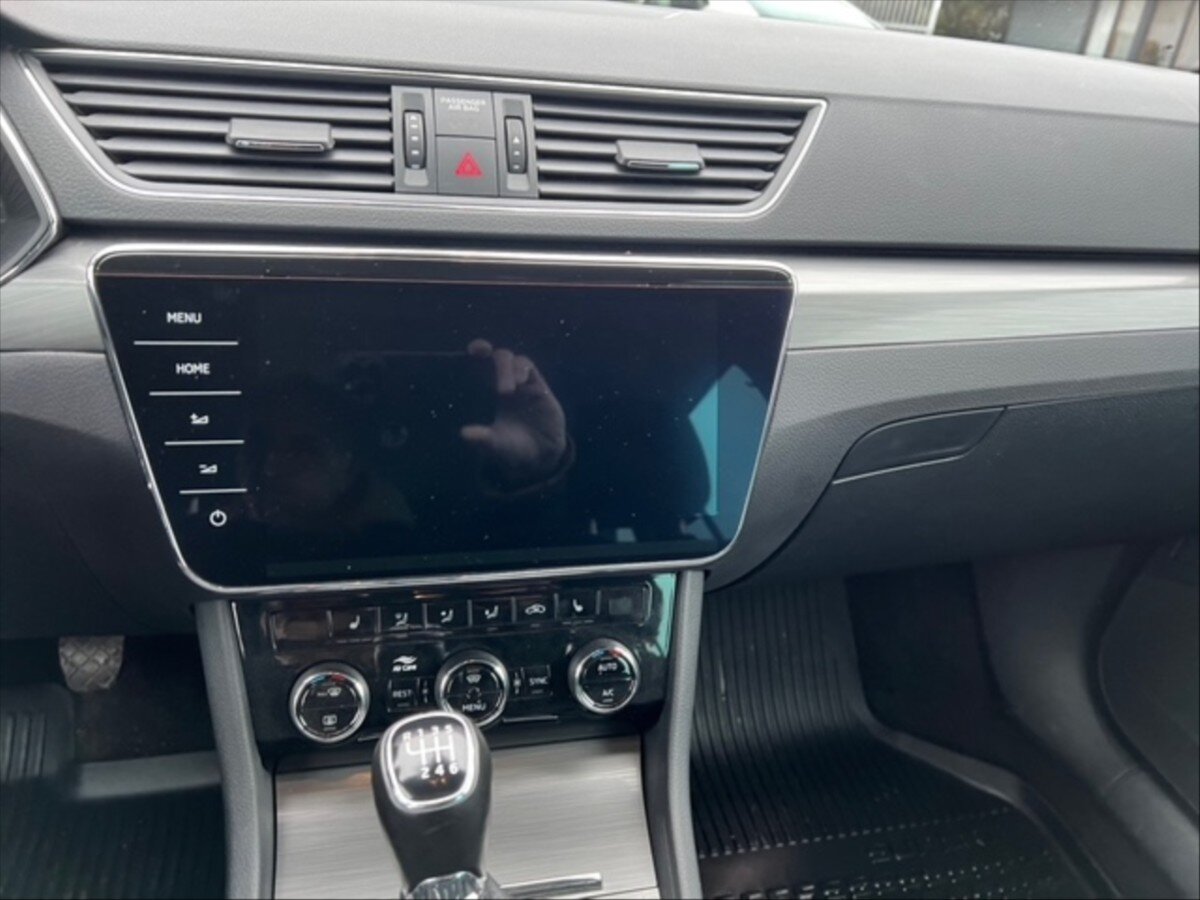 Škoda Superb Kombi 2,0 l 110 kw
