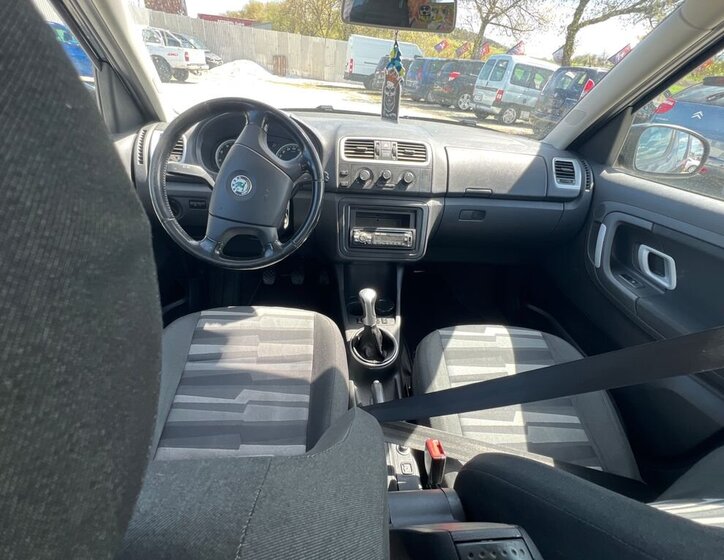 Škoda Roomster MPV 1,6 l 77 kw