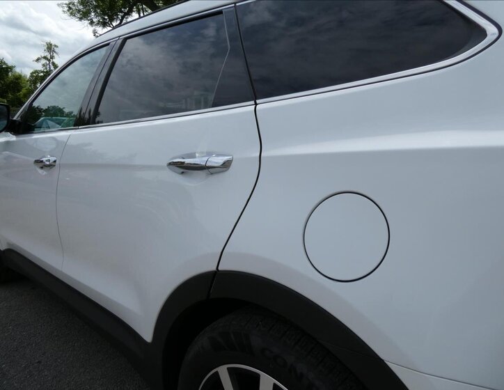 Hyundai Grand Santa Fe 15