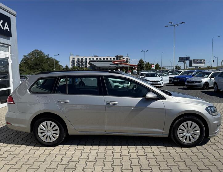 Volkswagen Golf 22