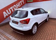 Suzuki SX4 S-Cross SUV / Terénní 1,4 l 103 kw