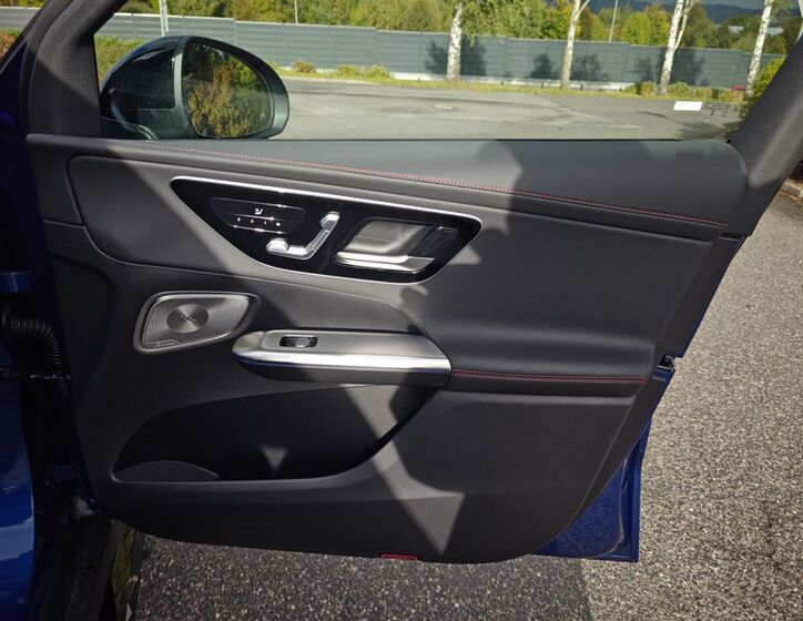 Mercedes-Benz GLC 14