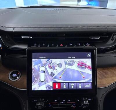 Jeep Grand Cherokee 11