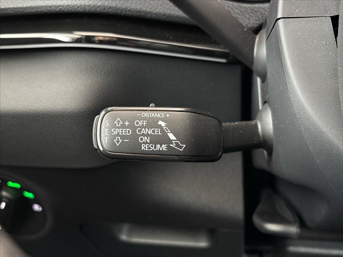 Škoda Karoq SUV / Terénní 1,5 l 110 kw