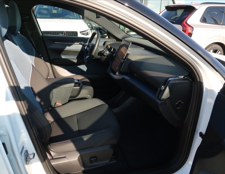 Volvo EX30 SUV 0,0 200 kw