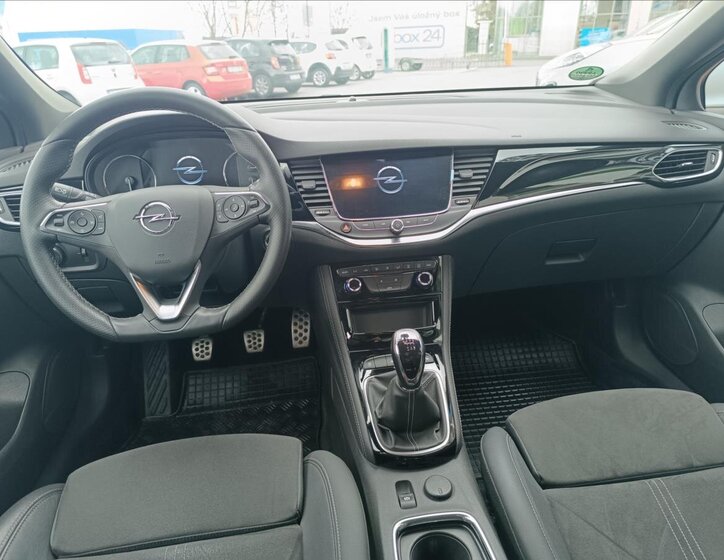 Opel Astra Hatchback 1,2 l 96 kw