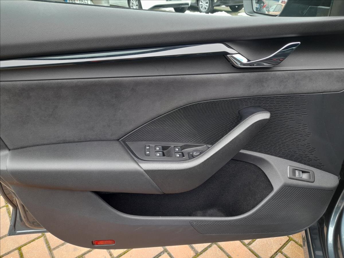 Škoda Octavia Kombi 2,0 l 180 kw