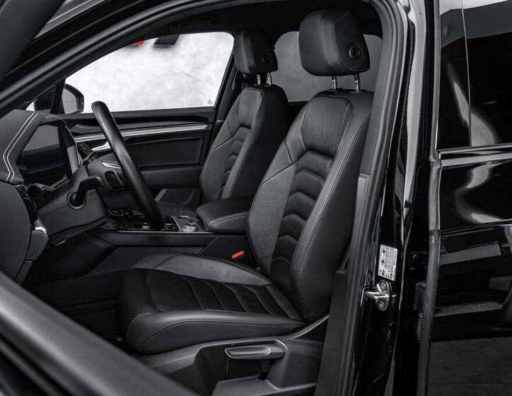 Volkswagen Touareg SUV / Terénní 3,0 l 210 kw