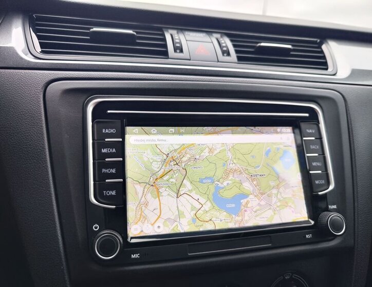 Škoda Rapid Liftback 1,2 l 77 kw