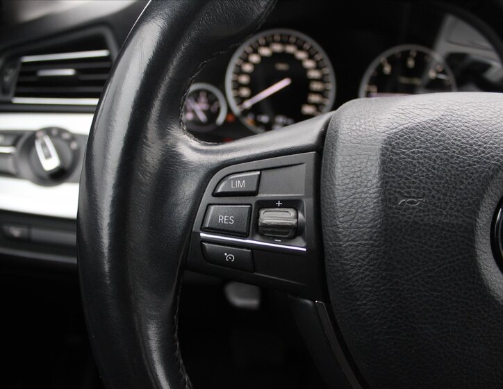 BMW Řada 5 Kombi 2,0 l 140 kw