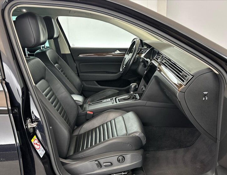Volkswagen Passat Kombi 2,0 l 176 kw
