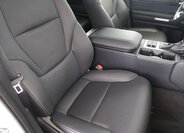 Toyota Land Cruiser SUV 2,8 l 151 kw