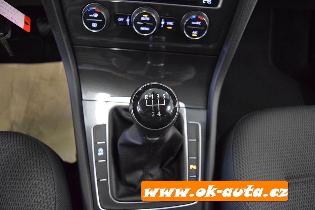 Volkswagen Golf Kombi 1,6 l 85 kw