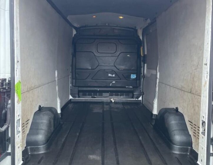 Ford Transit Skříň 2,0 l 96 kw