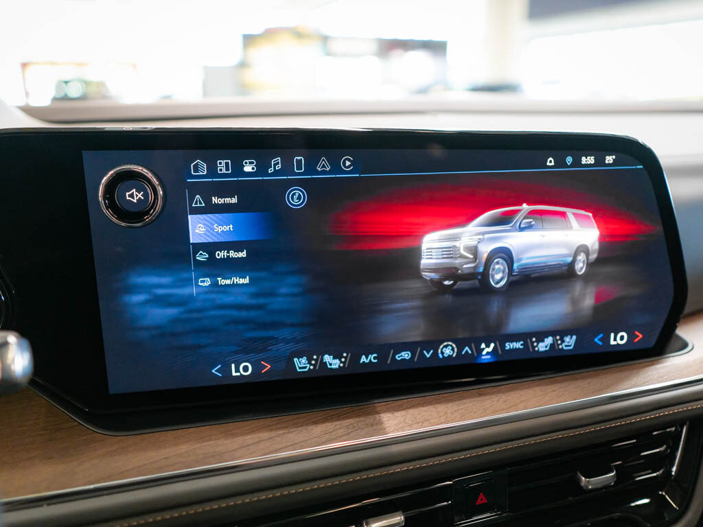 Chevrolet Suburban SUV 6,2 l 313 kw