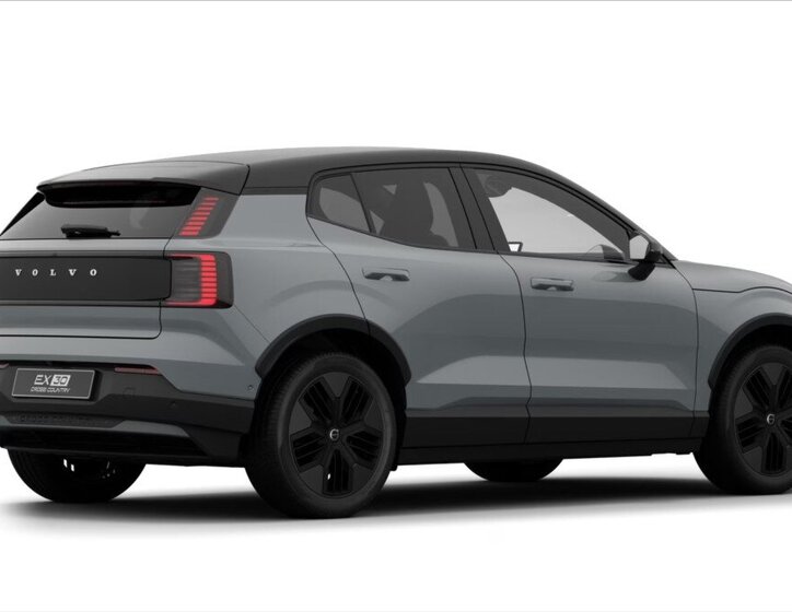 Volvo EX30 SUV / Terénní 0,0 315 kw