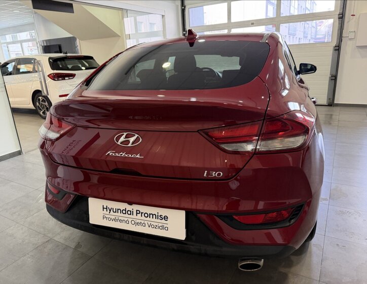 Hyundai i30 Sedan / Limuzína 1,5 l 117 kw