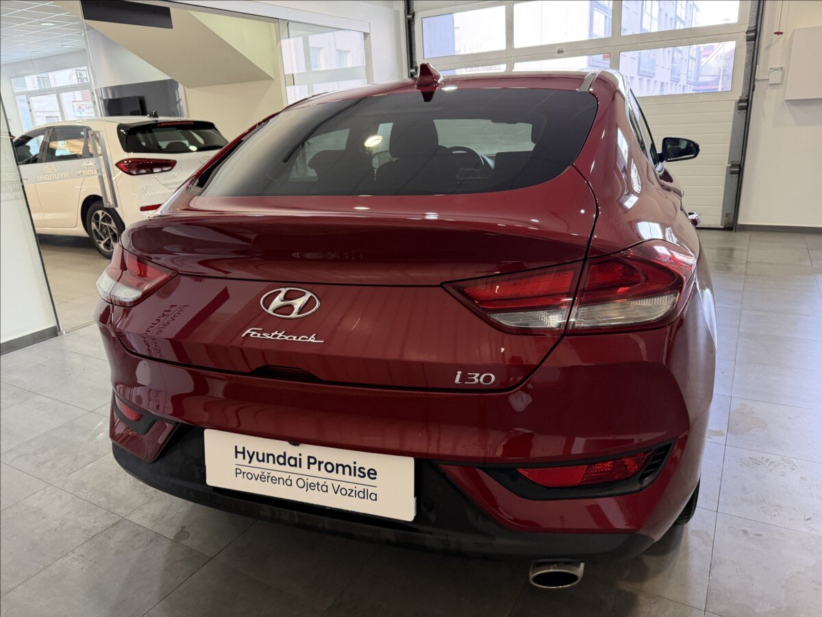 Hyundai i30 Sedan / Limuzína 1,5 l 117 kw