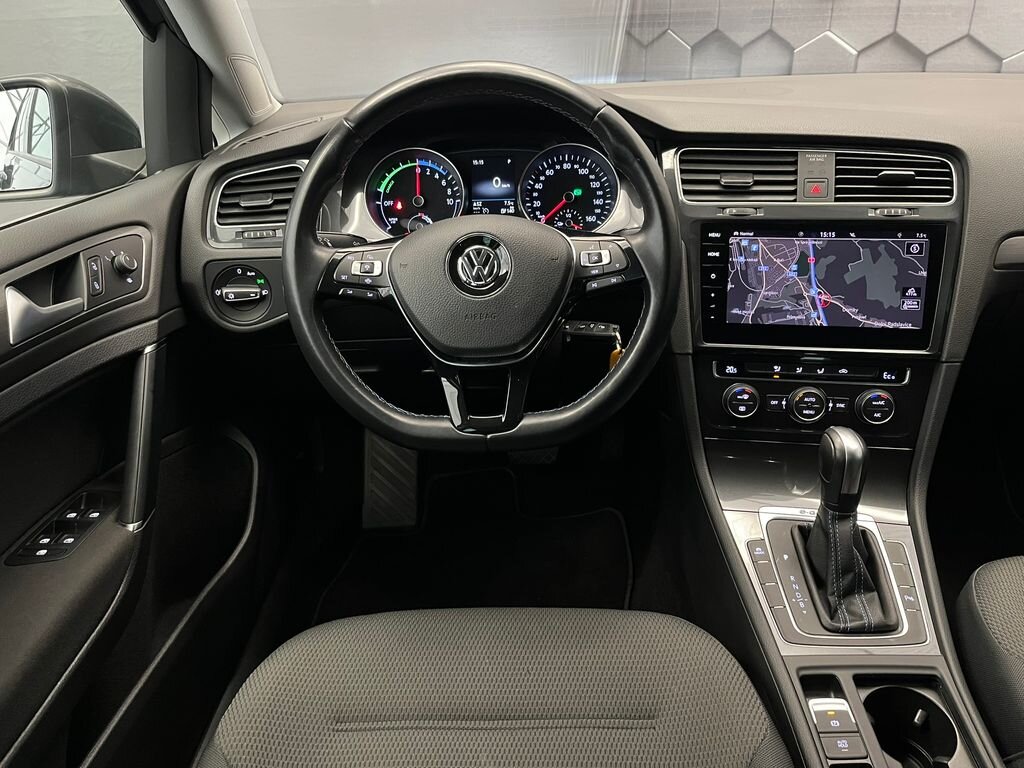 Volkswagen Golf Hatchback 0,0 100 kw