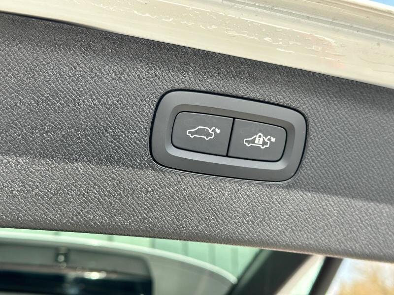 Volvo XC90 SUV 2,0 l 173 kw