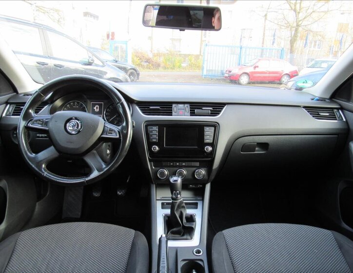 Škoda Octavia Kombi 1,6 l 77 kw