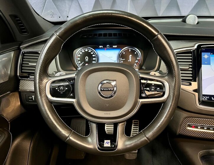 Volvo XC90 SUV / Terénní 2,0 l 177 kw