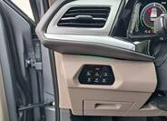 Volkswagen Multivan 18