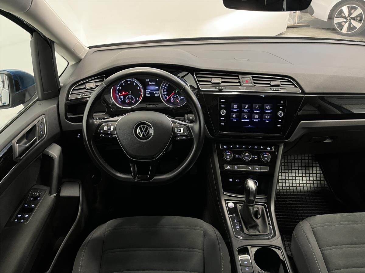 Volkswagen Touran MPV 1,5 l 110 kw