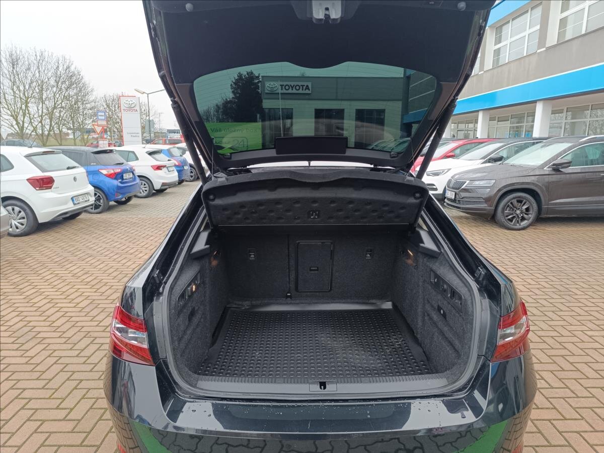 Škoda Superb Liftback 2,0 l 140 kw