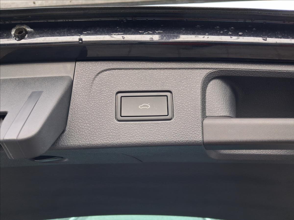 Volkswagen Passat Kombi 2,0 l 110 kw